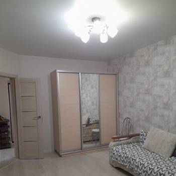 Сдается 1-комнатная квартира, 39 м²