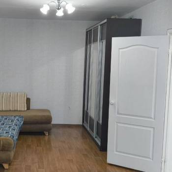 Сдается 1-комнатная квартира, 41 м²