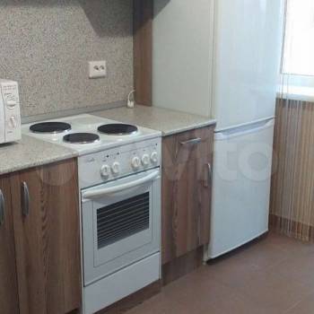 Сдается 1-комнатная квартира, 40 м²