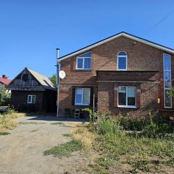 Продается Дом, 180 м²