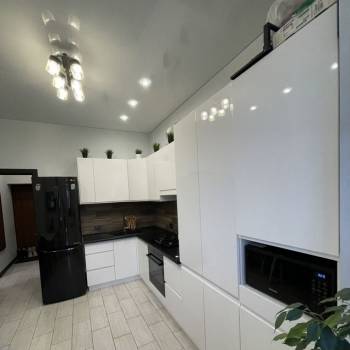 Продается 1-комнатная квартира, 38 м²