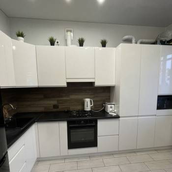 Продается 1-комнатная квартира, 38 м²