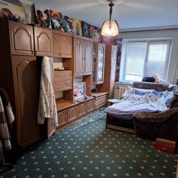 Продается 1-комнатная квартира, 42 м²