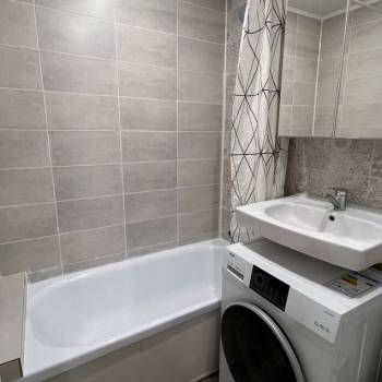 Продается 1-комнатная квартира, 32 м²