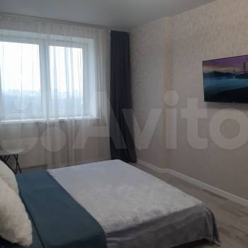 Сдается 1-комнатная квартира, 42 м²