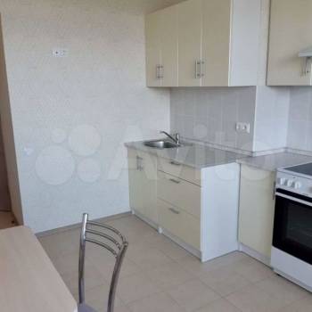 Продается 1-комнатная квартира, 37 м²