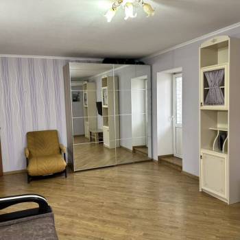 Сдается 1-комнатная квартира, 50 м²