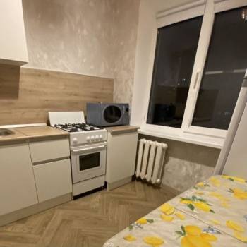 Сдается 1-комнатная квартира, 40 м²
