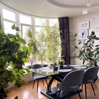 Продается Многокомнатная квартира, 130 м²