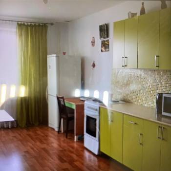 Сдается 2-х комнатная квартира, 65 м²