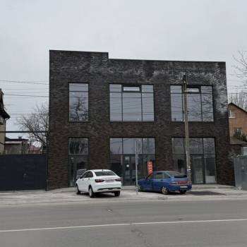 Сдается Нежилое помещение, 350 м²