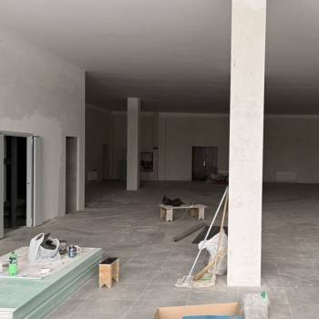 Сдается Нежилое помещение, 320 м²