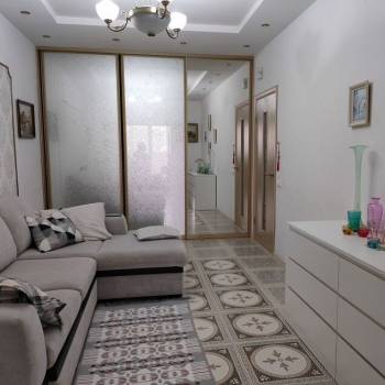 Продается 1-комнатная квартира, 48 м²