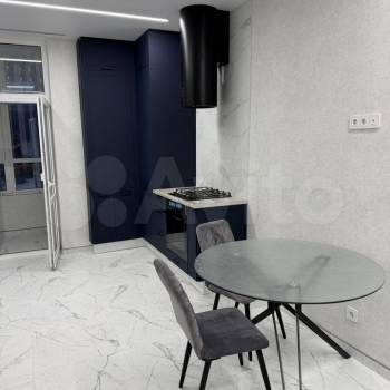 Продается 1-комнатная квартира, 47 м²
