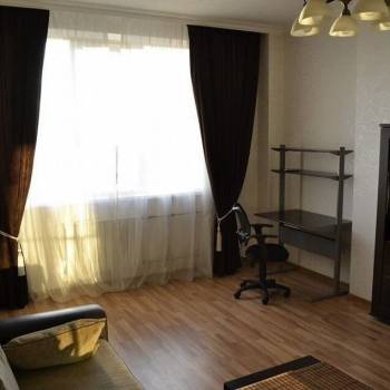 Сдается 1-комнатная квартира, 46 м²