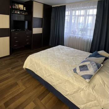 Продается Многокомнатная квартира, 87 м²