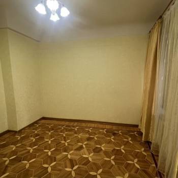 Продается Многокомнатная квартира, 63,4 м²