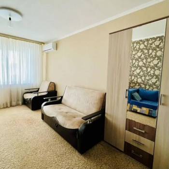 Продается 1-комнатная квартира, 39 м²