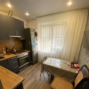 Продается 2-х комнатная квартира, 54 м²