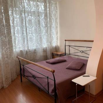 Сдается 1-комнатная квартира, 65 м²