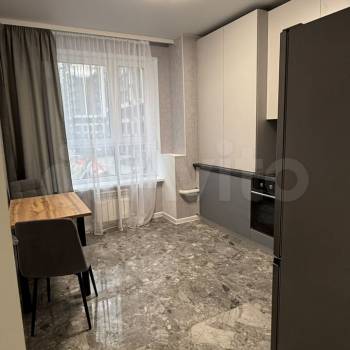 Продается 1-комнатная квартира, 32 м²