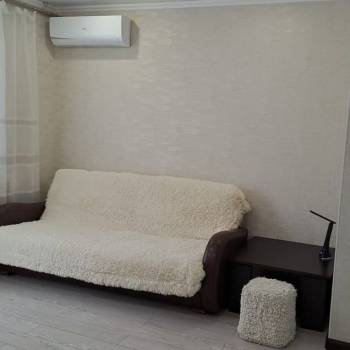 Сдается 1-комнатная квартира, 35,8 м²