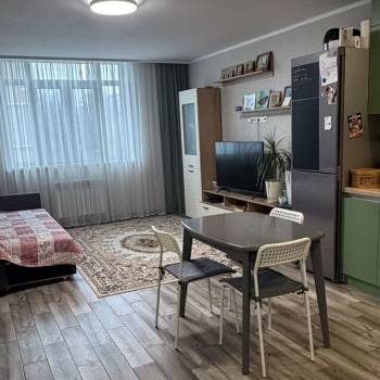 Продается 1-комнатная квартира, 59 м²