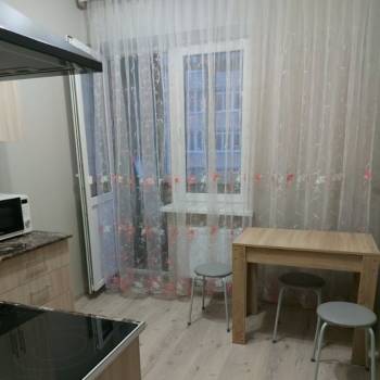 Сдается 1-комнатная квартира, 40 м²