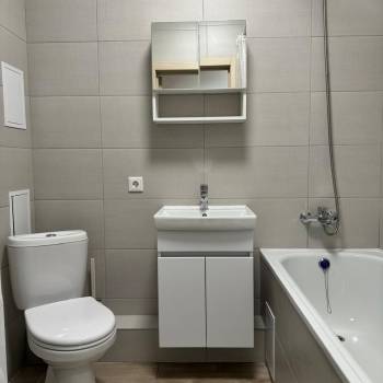 Сдается 1-комнатная квартира, 40 м²