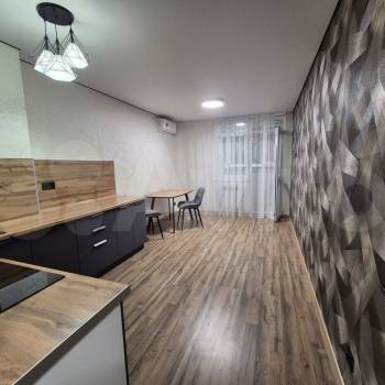 Продается 1-комнатная квартира, 51 м²