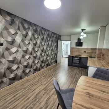 Продается 1-комнатная квартира, 51 м²