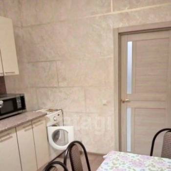 Сдается 1-комнатная квартира, 43 м²