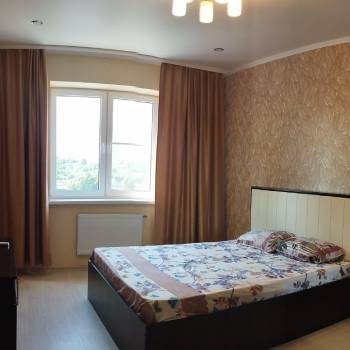 Сдается 1-комнатная квартира, 40 м²