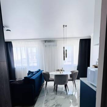 Сдается 1-комнатная квартира, 56 м²