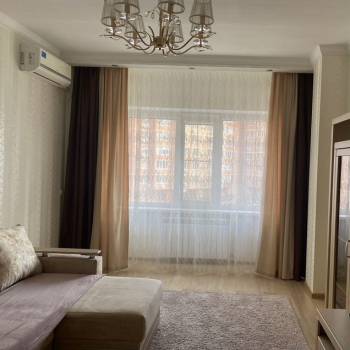 Сдается 1-комнатная квартира, 47 м²