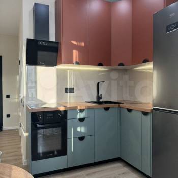 Продается 1-комнатная квартира, 37 м²