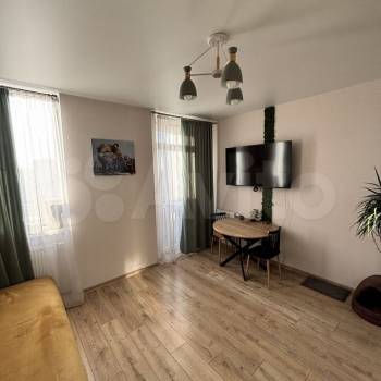 Сдается 1-комнатная квартира, 42 м²