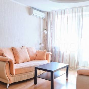 Сдается 1-комнатная квартира, 50 м²