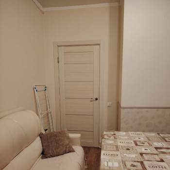 Продается 1-комнатная квартира, 42,7 м²