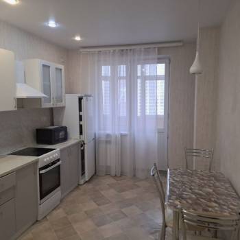 Сдается 2-х комнатная квартира, 59 м²