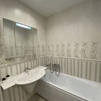 Сдается Многокомнатная квартира, 90 м²