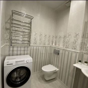 Сдается Многокомнатная квартира, 90 м²