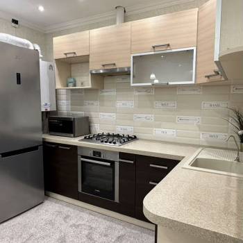 Сдается Многокомнатная квартира, 90 м²