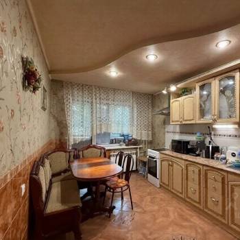 Продается 3-х комнатная квартира, 90 м²