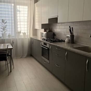 Продается 1-комнатная квартира, 51 м²