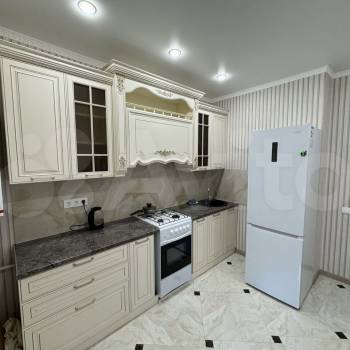 Продается 1-комнатная квартира, 37 м²