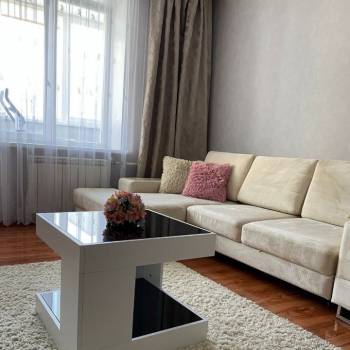 Продается 2-х комнатная квартира, 80 м²