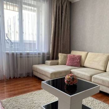 Продается 2-х комнатная квартира, 80 м²