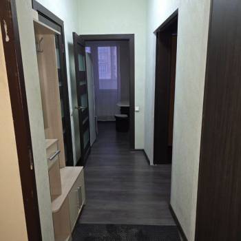 Сдается 1-комнатная квартира, 40 м²