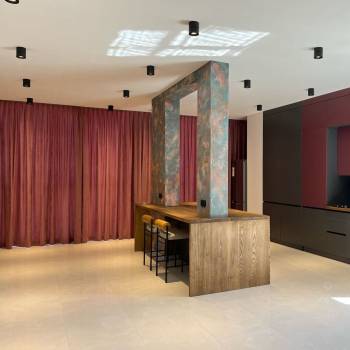 Продается Многокомнатная квартира, 145 м²